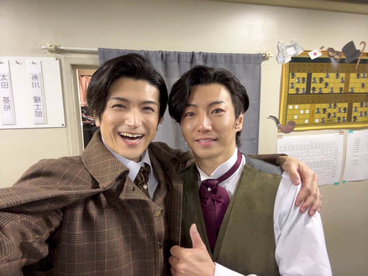 Daisuke_W1106's tweet photo. 本日はお足元の悪い中お越し下さった皆様、本当にありがとうございました🙏ぴろしドイルとの対決が終わってしまいました。1番長い時間を過ごしただけに残念です😢大阪でも対決したかった〜😫ってのが本音です！濃密な時間を過ごさせてくれたぴろしに感謝❗️ありがとう🕵️‍♂️
#最後の事件
#矢崎広
#渡辺大輔 https://t.co/Yy2ONxMEnI
