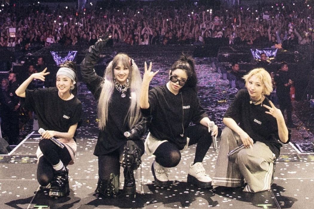 bomsoulmate's tweet photo. my love for 2ne1 will never change https://t.co/nrtS8M4YAe