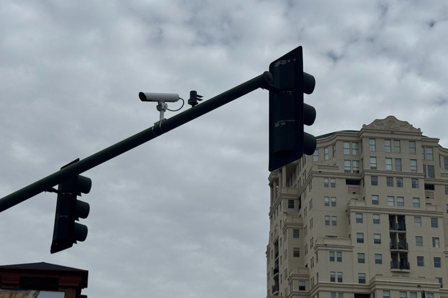 Altechongroup's tweet photo. Denver-area cities are deploying AI tracking technology, with multiple metro communities integrating "the Flock." Explore how this surveillance tech is being utilized.

Read more: https://t.co/tEJQPnZTbB

#AI #TrackingTech #SmartCities #Surveillance #Denver https://t.co/mjL7I3DxV1