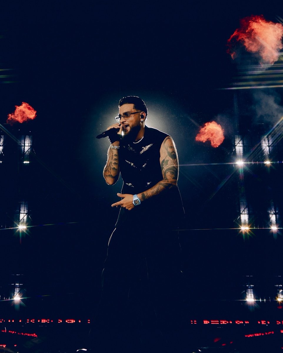 Gaurav Gupta Couture tweet media