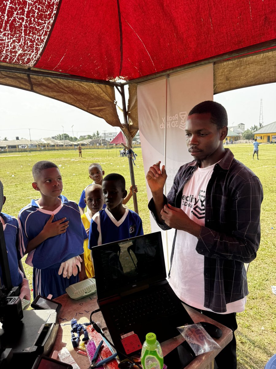 Reality 3d Hub tweet media