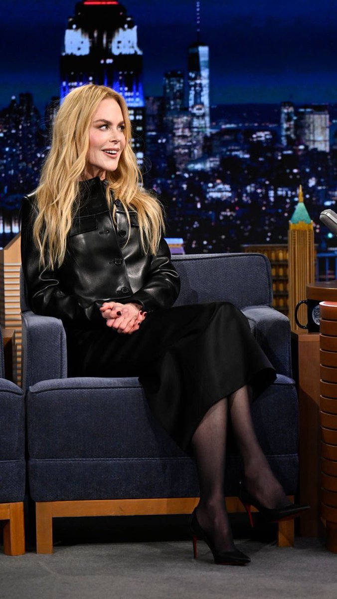 k13457891's tweet image. Nicole Kidman looks stunning in her leather jacket 🥵

#latex #Leather #Celebs 

———————————————-
@GutliebSoum @LeatherL0ver @mjd932 @Loughychops @lankyian83 @MarMadVic @Vaniitopian @Straka_pud @writerwr0ng @King_freeloader @dnyu9746 @Hotceleblove