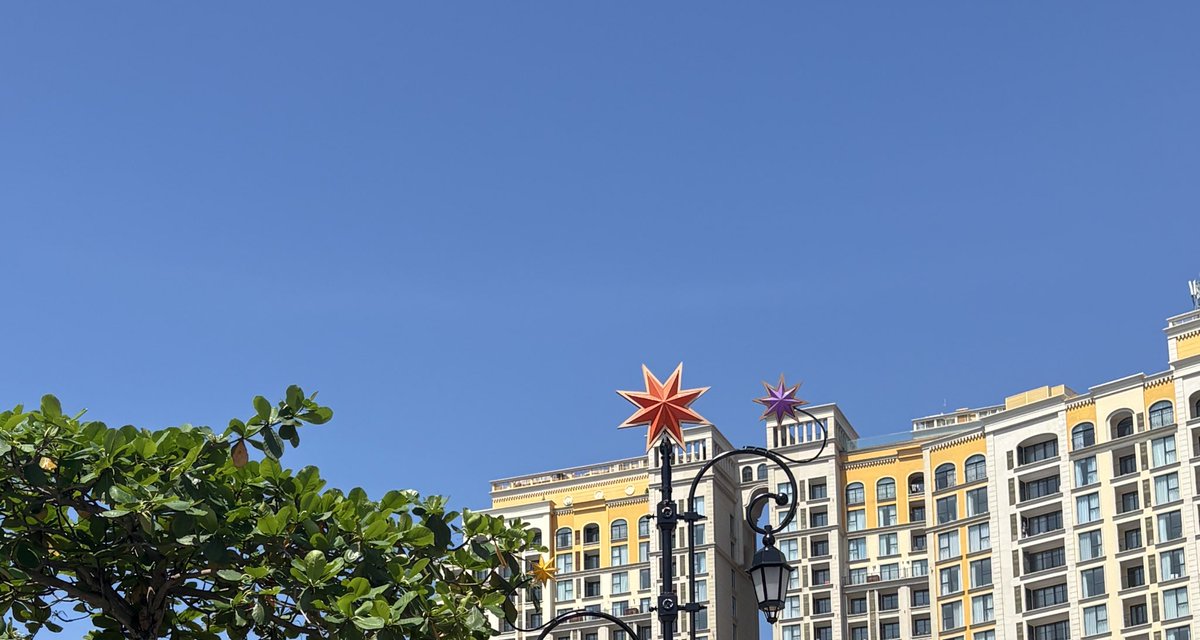 얘들아여기왜이렇게덥냐
한국이랑 날씨 반반 섞고 싶다