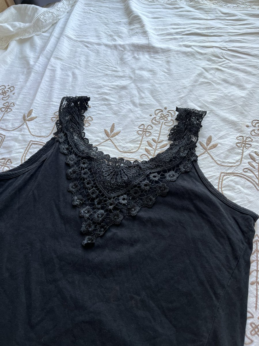 🧏🏻‍♂️ 𝑙𝑙.𝐿𝑖𝑡𝑡𝑙𝑒_𝐿𝑎𝑐𝑒✿ 🥄🪑𓈒𓈒
ตำหนิ : -
𝑷𝒓𝒊𝒄𝒆 :  𝟔𝟎 𝒃𝒂𝒉𝒕

เสื้อสายเดี่ยวลูกไม้ สายแฟชั่น สไตล์แฟรี่ เหมาะกับสาวๆ𝚂~𝙼 🤚🏻☁️🧚🏻‍♀️‧⁺

#เสื้อผ้ามือสอง #ส่งต่อเสื้อผ้ามือสอง #ส่งต่อเสื้อผ้ามือสอง #เสื้อผ้าน่ารัก #สายเดี่ยวลูกไม้ #เสื้อผ้าy2k #เสื้อผ้ามือ2