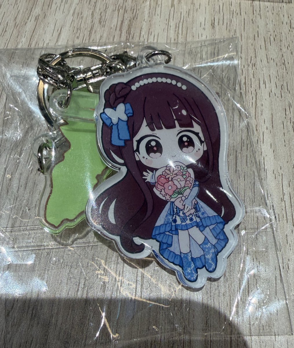 AOAOツアーくじ この2つを同種のえむと交換してくれる人を探してます