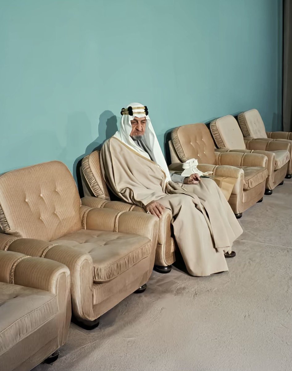 iFalcon10's tweet photo. " نحن أصفى من العسل الصافي لمن أراد صداقتنا ، ونحن السُّم الزعاف لمن أراد أن يعكر صفونا "

- الملك فيصل بن عبدالعزيز https://t.co/hmuTkE7JfV