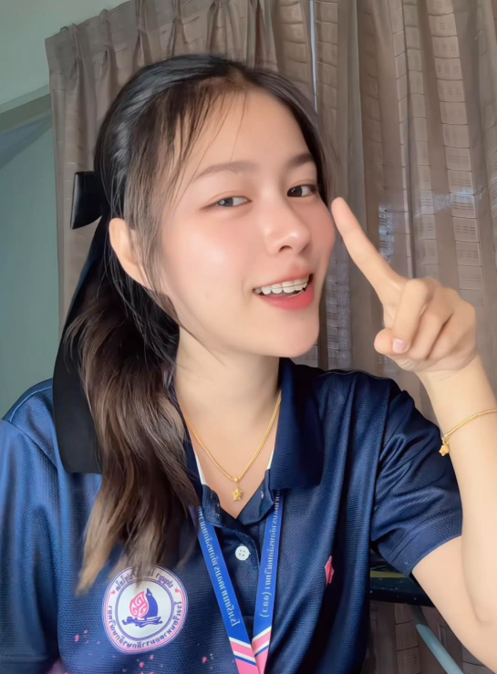 เรียกหนูว่าครูแป้ง tweet media