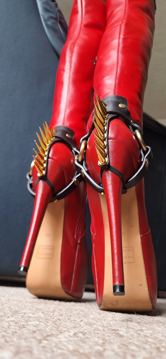 LeatherVikki's tweet photo. These will bring you to heel, slave, and make sure you stay there.
Such a beautiful combination, don't you think? https://t.co/PR78d1Rg87