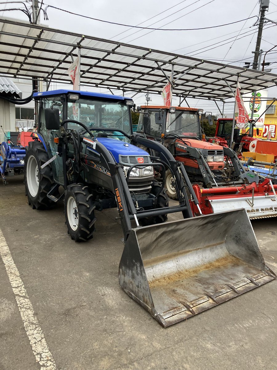 noukasan_iwate's tweet photo. 岩手本店にてイセキトラクターAT30(ローダー付き)入荷いたしました。アワー1111hです。気になる方はぜひ『農家さんの味方岩手本店』までお問い合わせください。
#農家さんの味方岩手本店
#トラクター
#AT30 https://t.co/YgCgDQvgA1