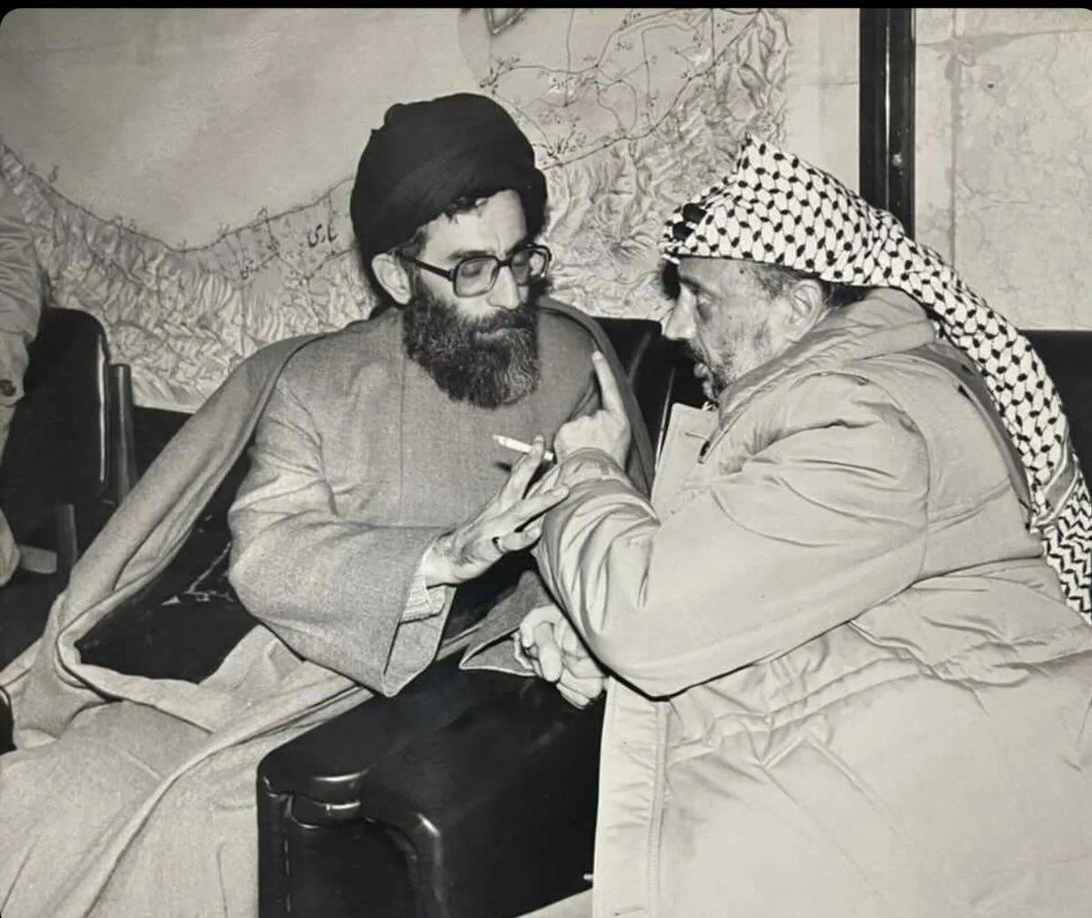 Toen Khamenei en Yasser Arafat, de huisvriend van <a href="/D66/">D66</a> diva Sigrid Kaag, nog volop dood en destructie konden zaaien...