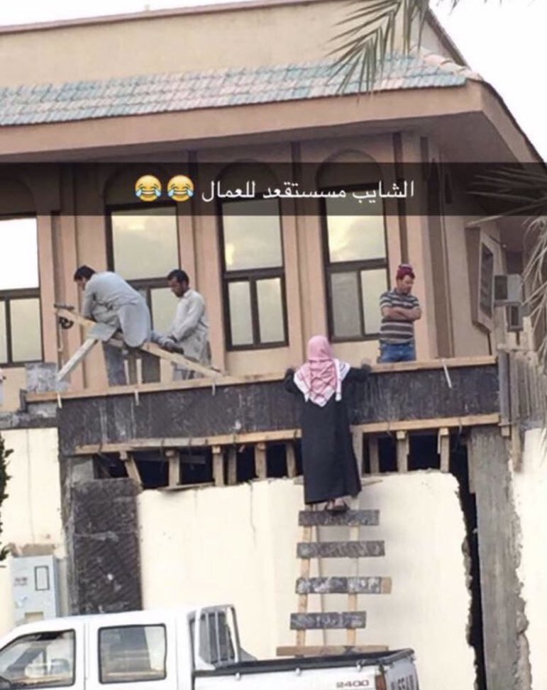 1_reneri's tweet photo. دكتورنا يسأل عشوائي عشان محد ينام https://t.co/eGbzhRRFAE