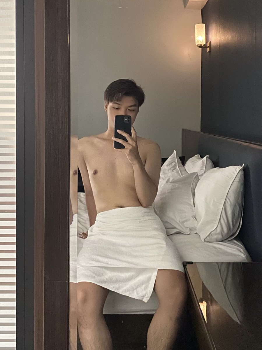 urs_ppo's tweet photo. Text me 🛁🛁🛀🏻 https://t.co/SYZFPqSlhA