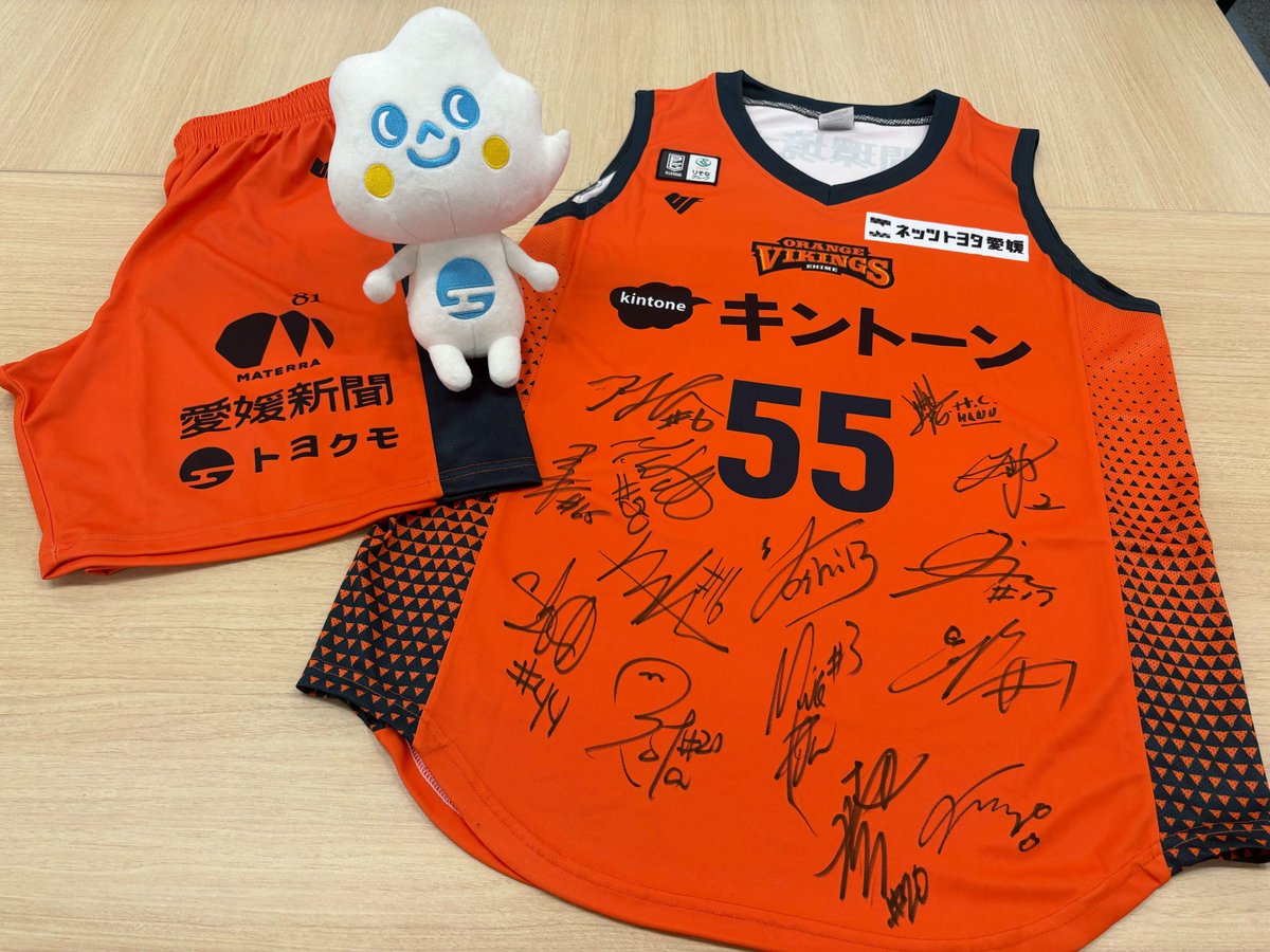 愛媛オレンジバイキングス サイン入りTシャツ 愛媛オレンジバイキング