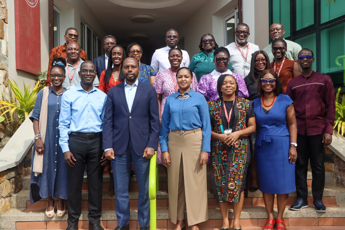 ASG_Africa's tweet image. The conversations shaping Africa's future are underway - and #Accra is where it's happening!

ASG President @Francis_Gatare sat down with visionary @PatrickAwuahJr at @Ashesi to explore what bold leadership education for Africa really looks like.

He also connected with #Rwandan