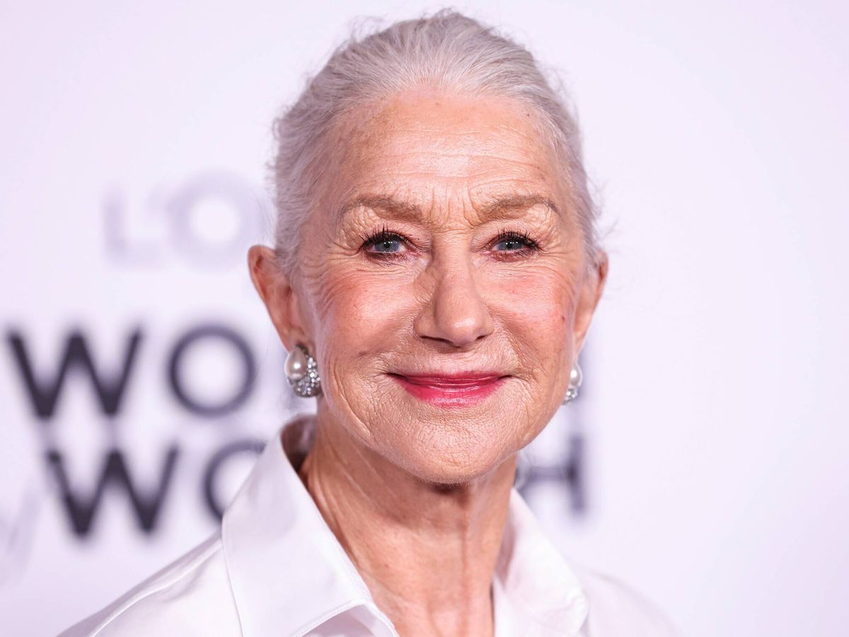 ankorinclan's tweet photo. Dijo una vez Helen Mirren: “Si pudiera darle un consejo a mi yo joven, le diría: ‘Di que no más seguido. No te preocupes tanto por ser amable o caerle bien a todo el mundo. La vida es corta y tu tiempo es valioso, úsalo en lo que realmente te haga feliz y con las personas que sumen a tu vida’.”