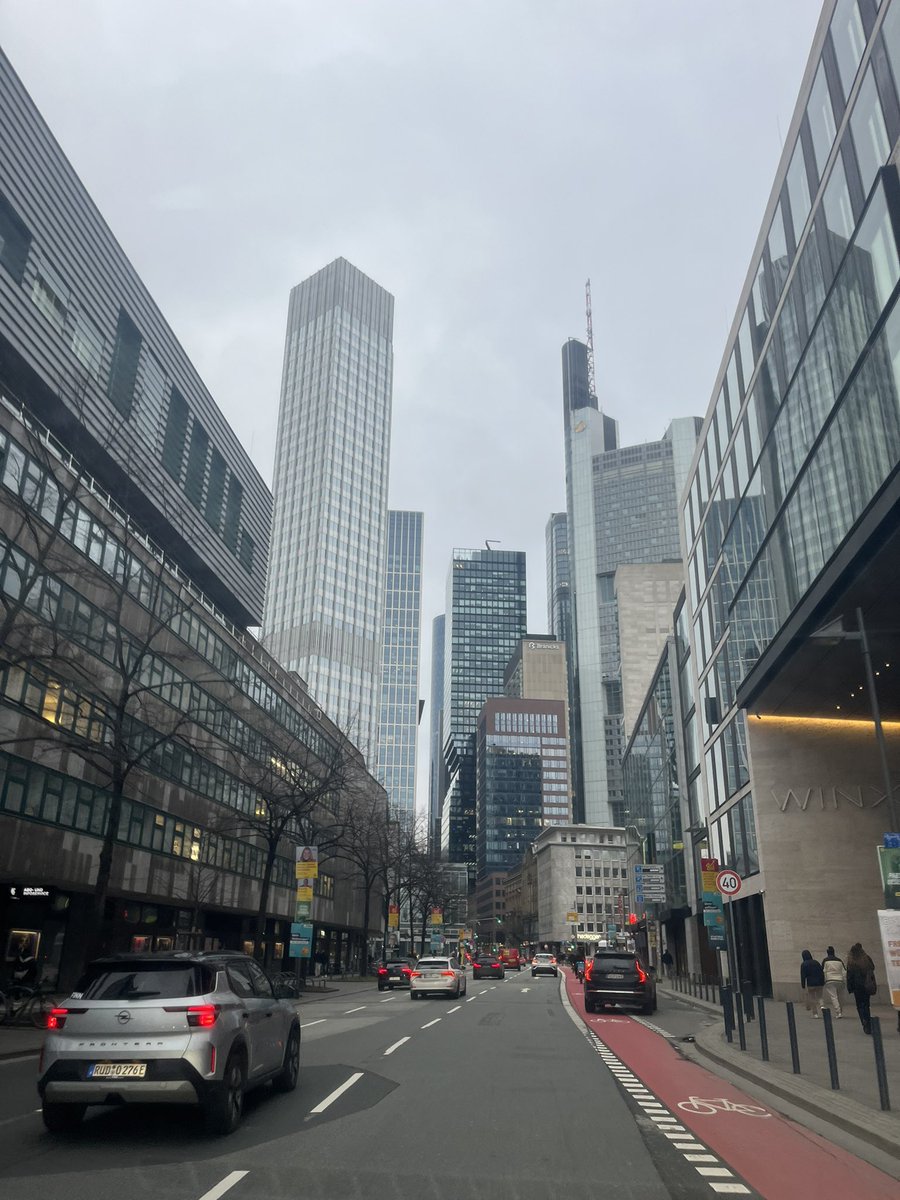 Mutlu, keyifli güzel bir gün diliyorum hepinize..

Frankfurt’an selamlar sevgiler 🌿🕊️

#GuenaydınTuerkiye