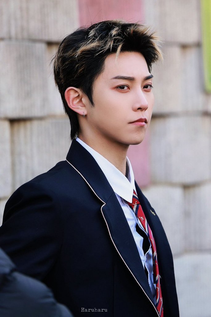 Ryul I don’t know if Ryul is aware of his aura 😫