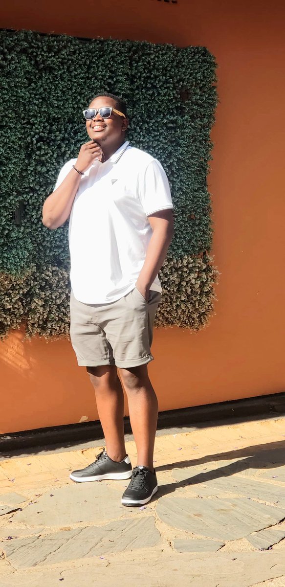 nsama_chaps's tweet photo. Unbothered. Moisturised. In my lane 😌 https://t.co/cRSN9oWSaL