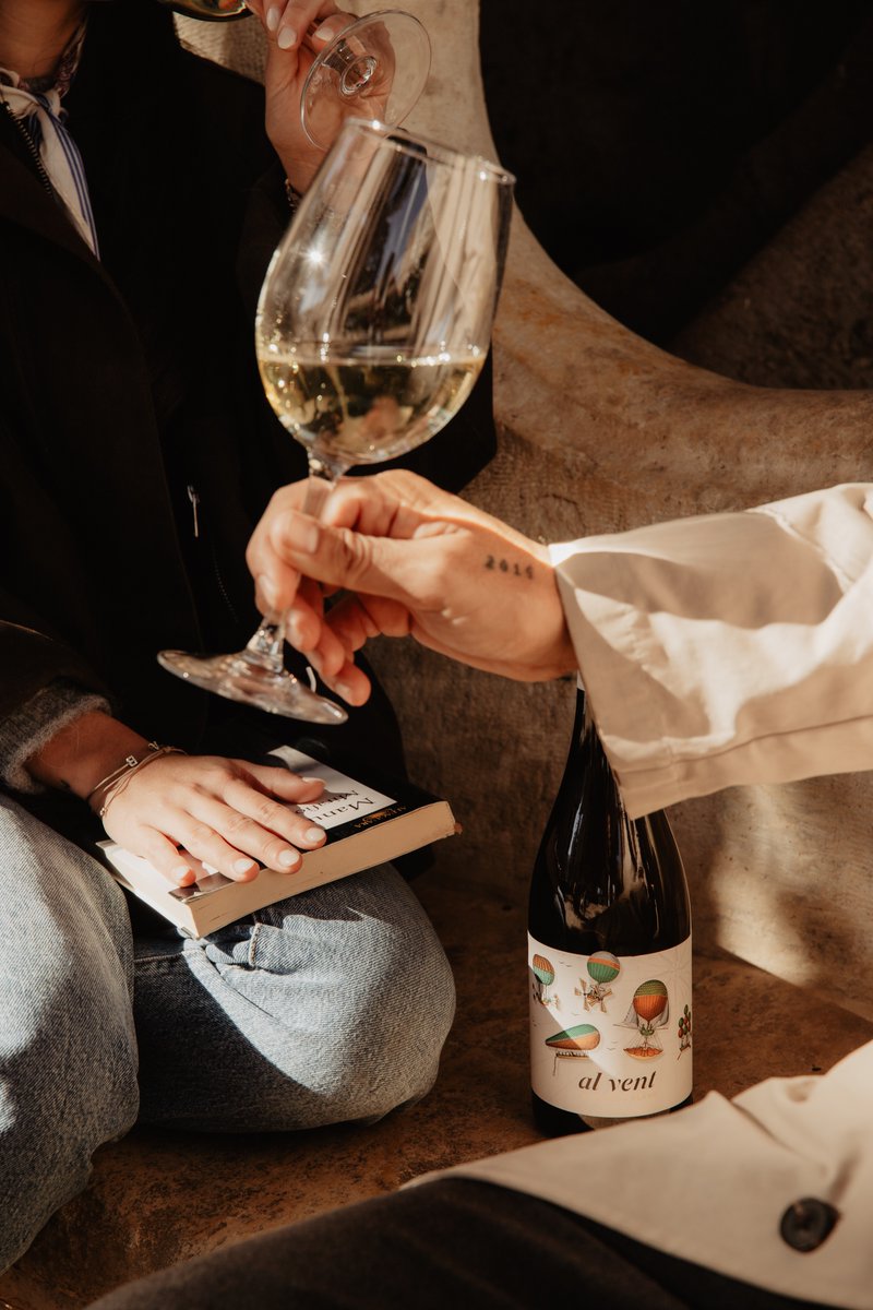 Bodegas_Covinas's tweet photo. ¿Sin planes para Semana Santa?
Al Vent y que el Mediterráneo haga el resto… 🍇🌞

https://t.co/xKtvQkFtPh

#Coviñas #AlVent #Mediterraneo https://t.co/WcomMsDg5A