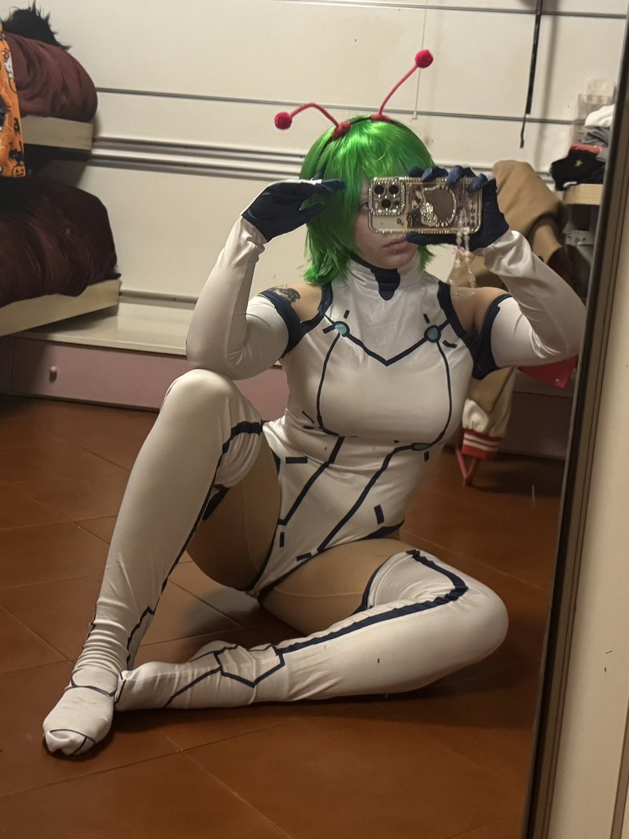_Dysym_'s tweet photo. A little #bamora try on ☺️ I’m not sure about te wig tho… maybe it’s too dark??? https://t.co/B2Y2PLSjU8