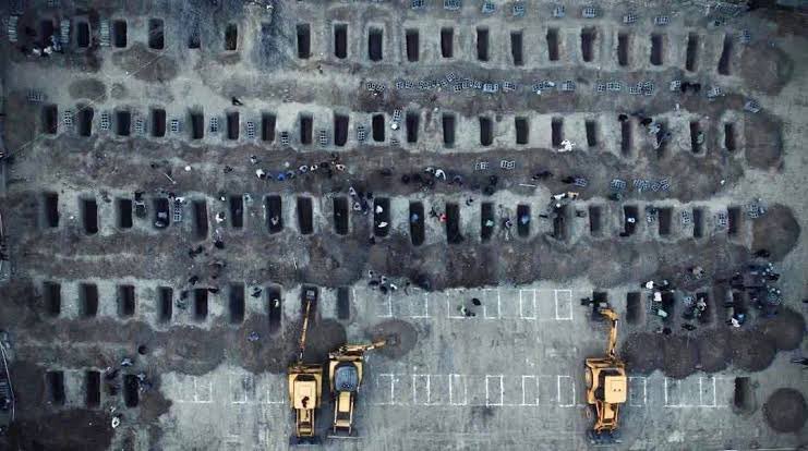 İran’daki kadınların özgürlüğü için saç kesen, terör örgütü militanları için saç örenler nerede? İran’da bugün 160 masum kız çocuğu toprağa verildi. ABD’de kız çocuklarına görülmemiş bir işkence ve taciz dosyası…Nerede “kız çocukları”hassasiyetiniz? Gözlerimiz bu ikiyüzlü,