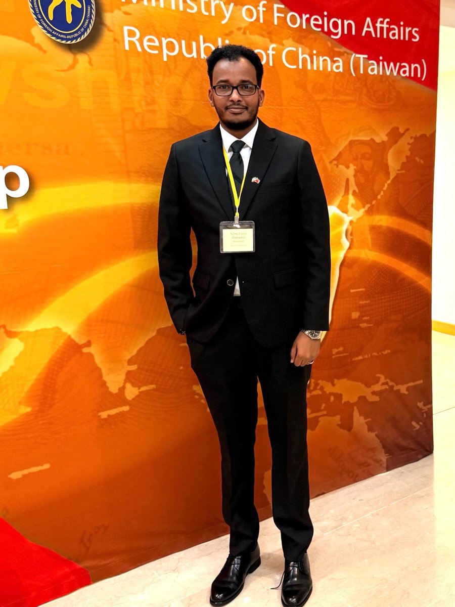 Faysal Abdirashed Raan tweet media