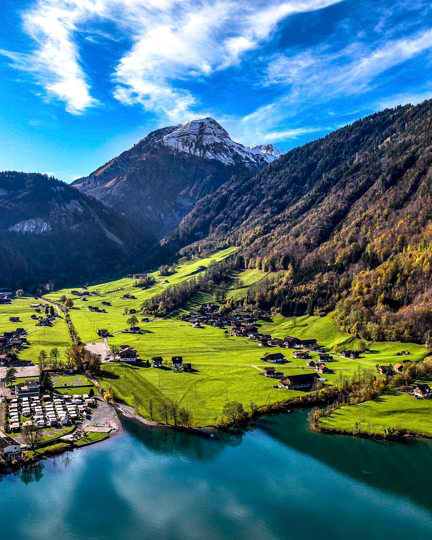 I_love_family1's tweet photo. Interlaken, Switzerland 🇨🇭 https://t.co/EkdkEcMVzz