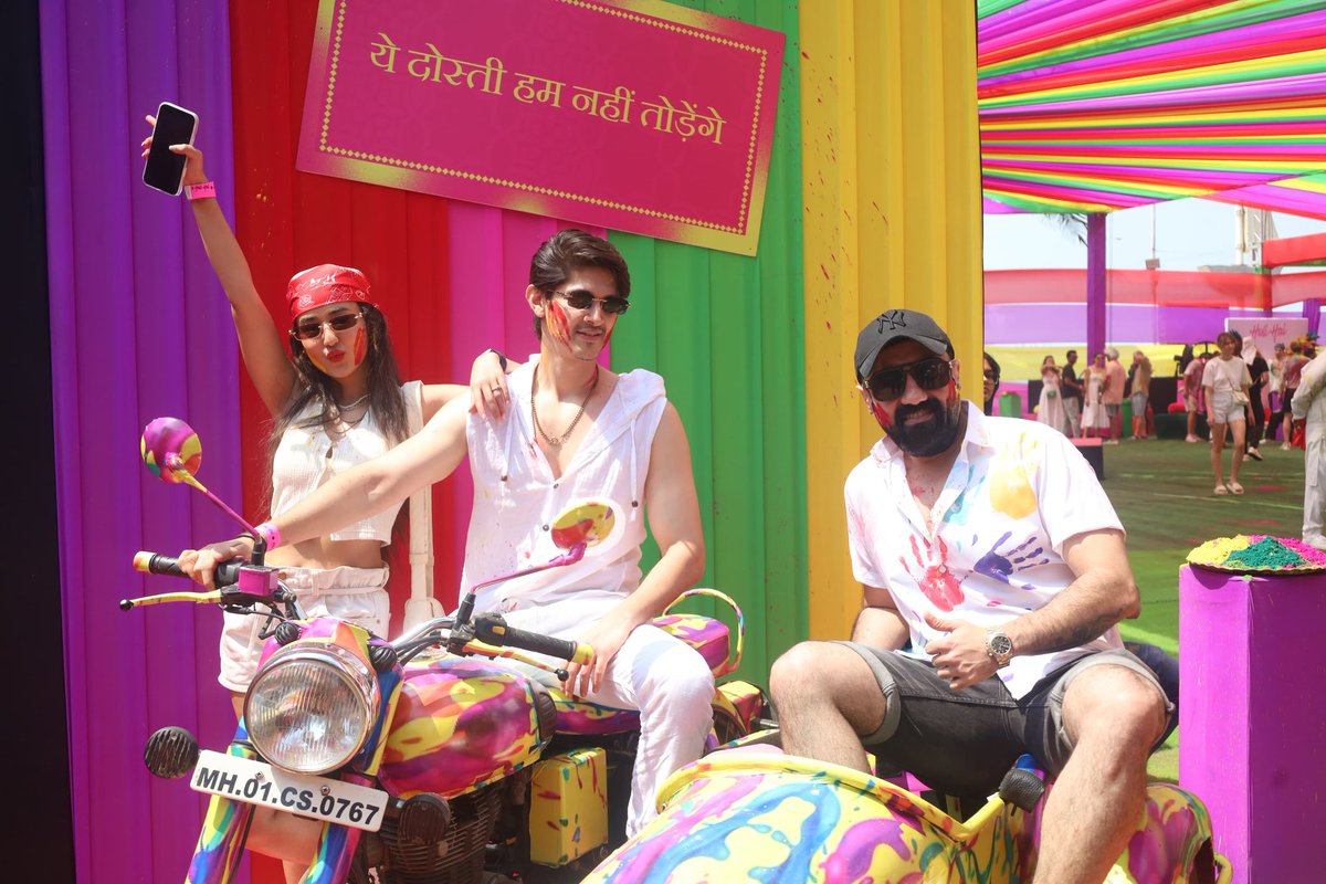 filmfare's tweet image. Tanuj Virwani, Anuska Ghosh, Rohan Mehra and Sana Makbul celebrate the festival of colours at The Times Group, MD, Vineet Jain's Holi Party. 🥳

#Holi2026 #VineetJainHoliParty #HoliHai