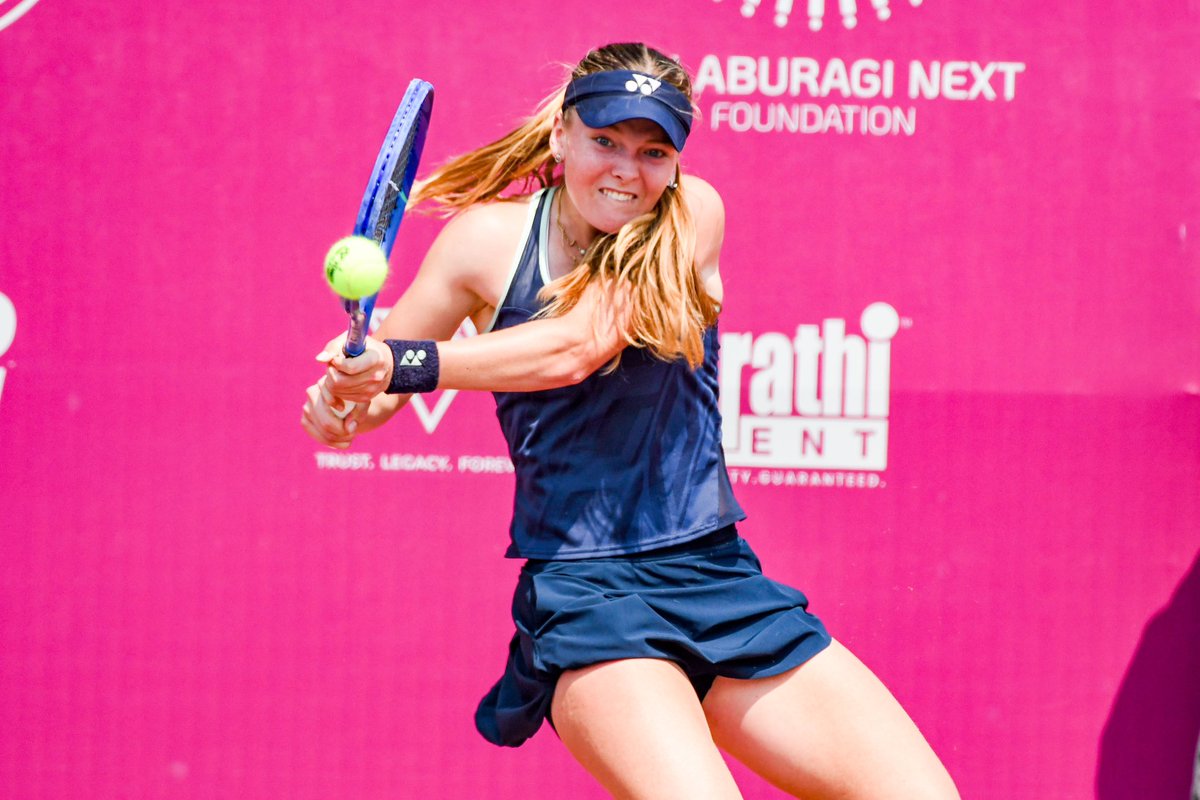 tenniskarnataka's tweet photo. Seeded strength on show in the Main Draw!
🇹🇭 Anchisa Chanta (Seed 2) delivers a composed and confident performance to defeat 🇬🇧 Allegra Korpanec Davies in the Main Draw 🎾

#MainDraw #ITFW35 #ITFKalaburagi #KalaburagiOpen https://t.co/ATZdvpRDjQ