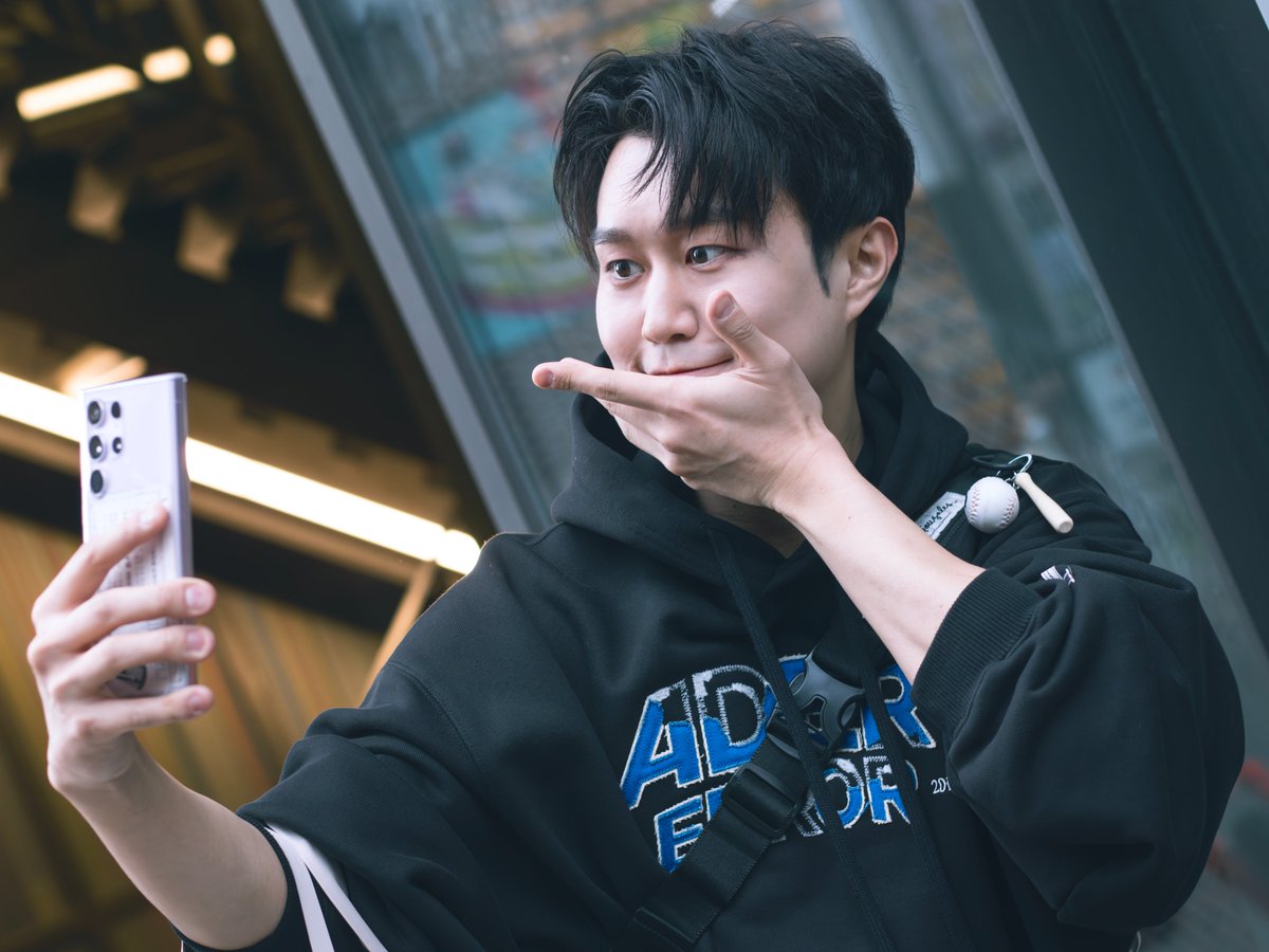 1KM_PIC's tweet photo. 260301 14:00
존도우 퇴근길
앙상블 | 이지혁 배우

잊고 살아야 했던 진짜 이름을
내가 기억해 https://t.co/RnHNGW95yP