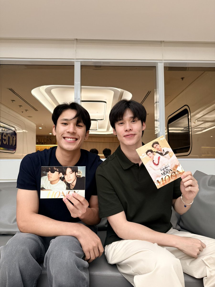 FlowerBoyTH's tweet photo. HONEY MOON. 🐶🐰📦📮
@pearlpooo @peakpeemapol 

#pearlpeak #เพิร์ลพีค https://t.co/nSEXbyzHnt