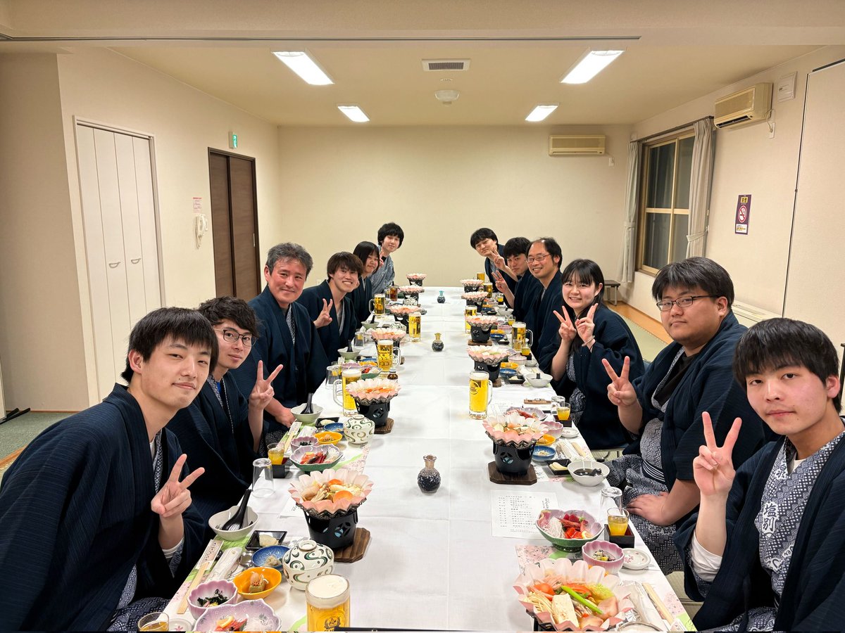 ohtsulab's tweet photo. 1泊2日の追いコンに行きました！
サロマ湖や留辺蘂を観光しました！
卒業される皆様本当にお疲れ様でした！！ https://t.co/HEBOwEQe9M