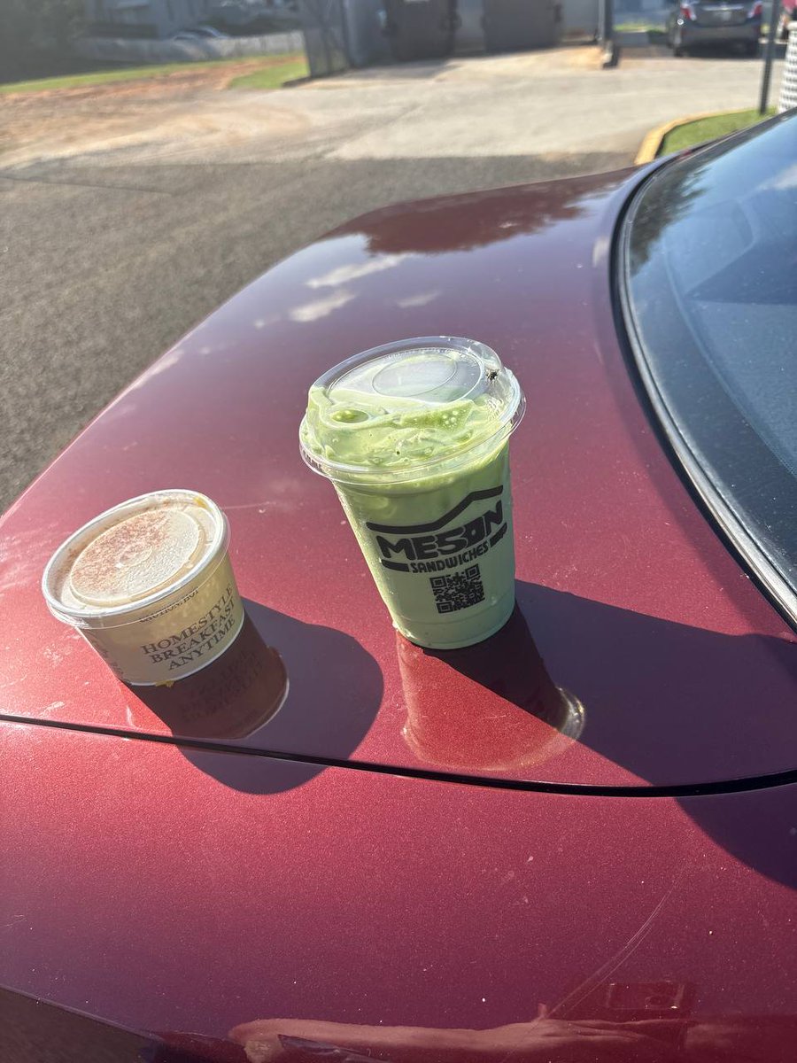 BludYung90055's tweet image. Green fuel + comfort in a cup. 🍵☕️
Matcha to power the grind, coffee to seal the deal. 💪🚗 #MorningMove #FuelUp