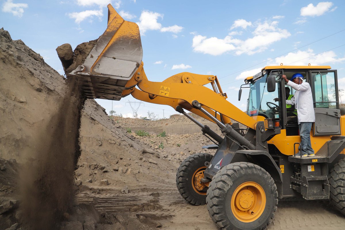 IcsTechcollege's tweet image. PLANT OPERATOR COURSE. 
Operating heavy machinery is a craft that requires commitment to safety and operational efficiency.Whether it is road construction, dam building, or mining operations,our Course provides the path to these essential industries.
#ConstructionLife #ICSCollege
