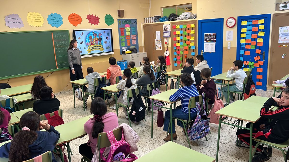 Hoy_Libro's tweet image. Sigue nuestro Tour contra la desinformación en el @_RufinoBlanco_ de #Salamanca 
Desde el #plandelectura de @educacyl trabajamos #AMI con el alumnado de primaria con el taller "Aprende a identificar y combatir la desinformación" #pensamientocrítico @MalditaEduca