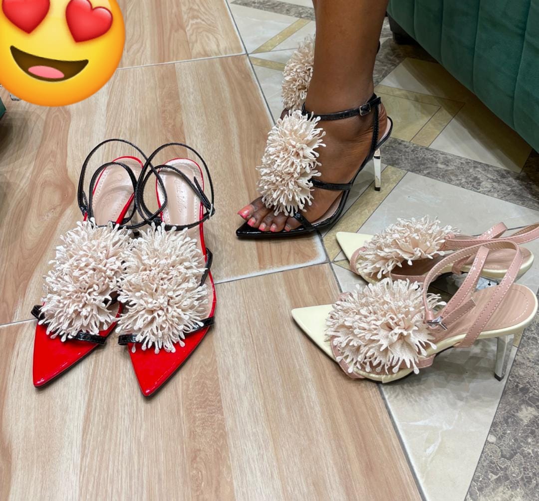 😷Shoesly 👠 tweet media