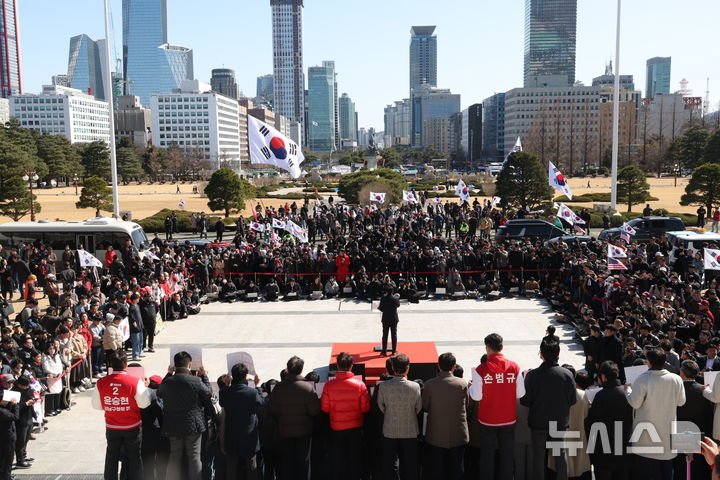 심재철 tweet media