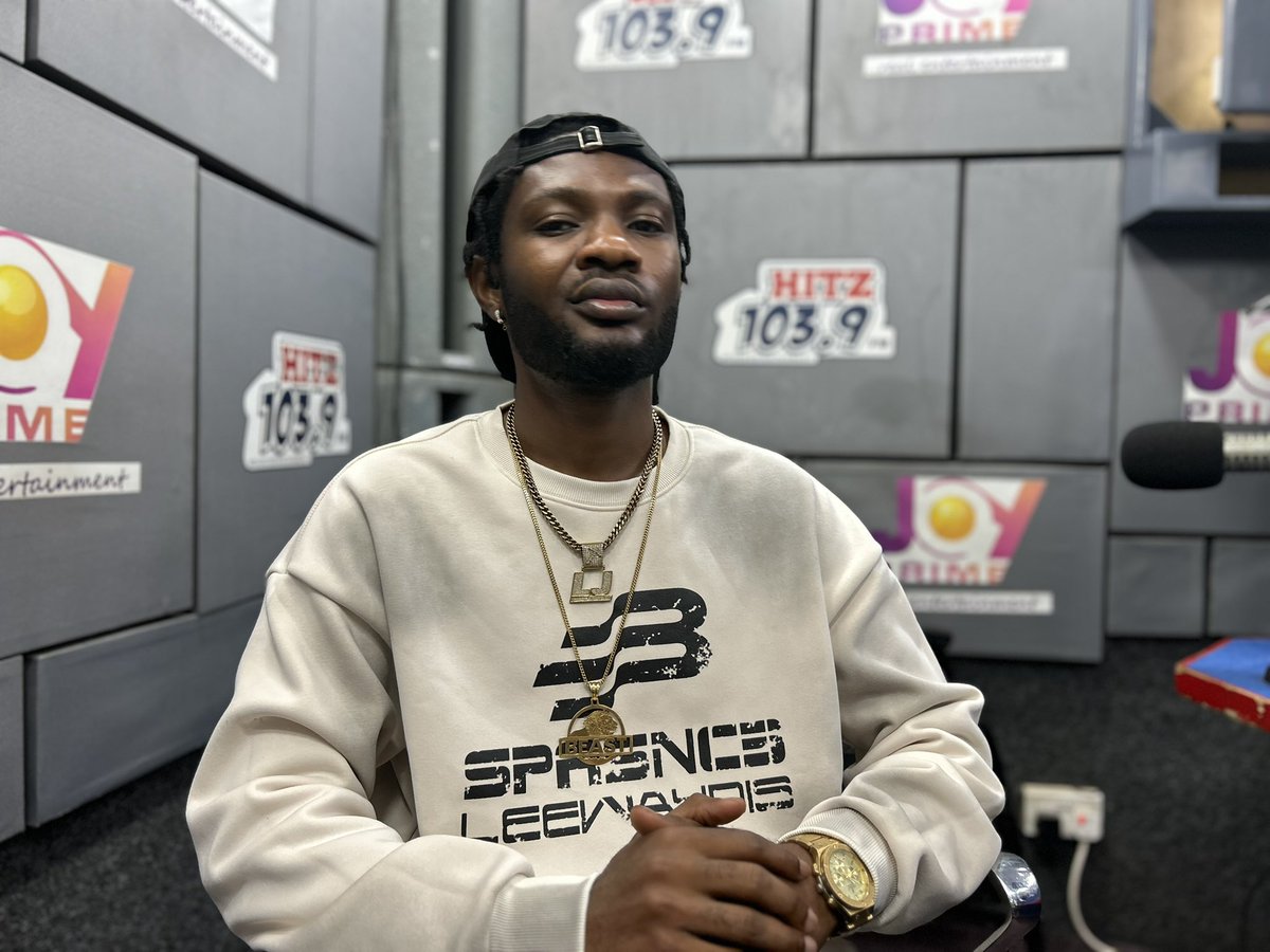 .<a href="/_Lyricaljoe/">𝐋𝐞𝐉𝐞𝐧𝐝𝐚𝐫𝐲 𝐉𝐨𝐞</a> is seated with <a href="/DoreenAvio/">Doreen Avio</a> and <a href="/Kwamedadziegh/">Kwame Dadzie</a> on #DaybreakHitz