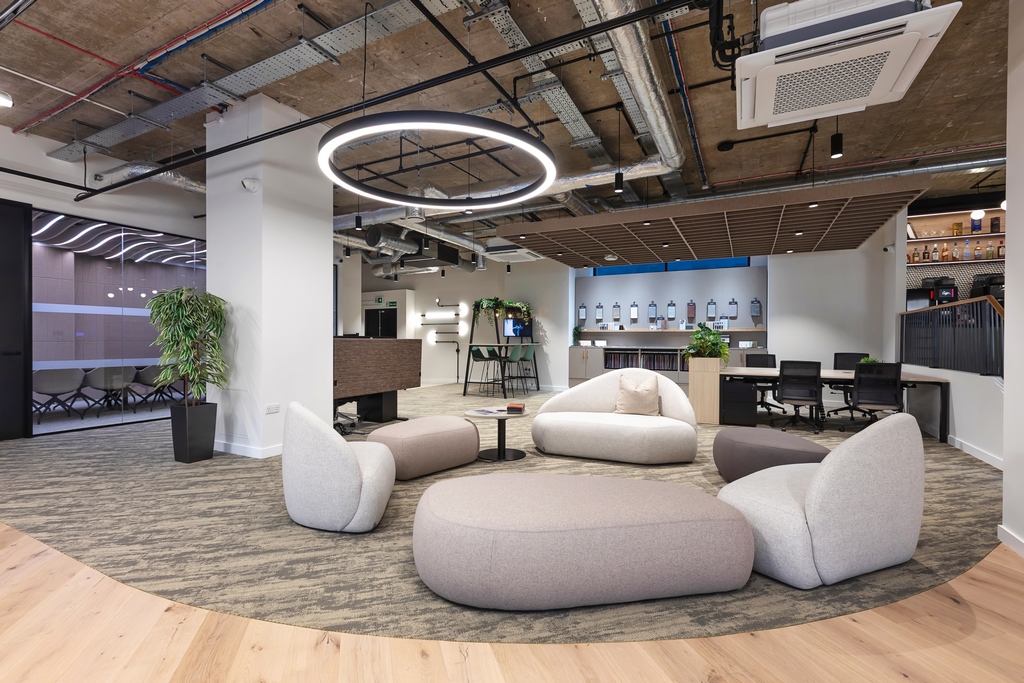 EkkoAcoustics's tweet photo. If your open plan feels noisy, it probably is.
And it’s fixable.
https://t.co/FFoSDd8Mod
#OfficeAcoustics #SoundControl https://t.co/ikLnBC7zOD