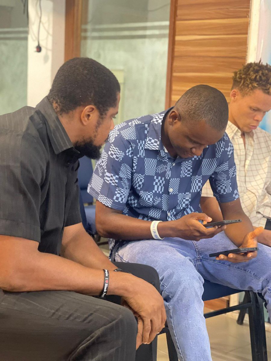 BitdevAnambra's tweet photo. Our first Meetup brought together developers for a focused session on Bitcoin development, open-source contribution, and protocol-level discussions.

No noise. Just builders.

Missed it? Follow @BitDevAnambra and join the next one. https://t.co/4NKbu2lzHm