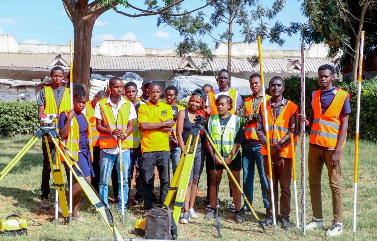 IcsTechcollege's tweet image. LAND SURVEY COURSE. 
Our curriculum integrates classical surveying principles with modern satellite positioning and data analysis. Students will graduate as highly sought-after professionals in the global engineering and real estate sectors.
#landsurvey #mapping #ICSCollege
