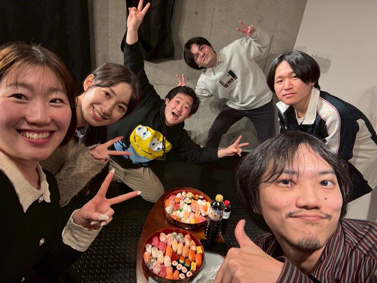 boa_cho's tweet photo. 遅ればせながら、伊藤企画『屋上庭園1』『かんしやくだま ACT2029』両作完走しました！客席が近くなるたびに観客の皆様の存在への感謝が湧きに湧きました、ありがとうございました！
飛び込んだ新環境、1ヶ月間とは思えない濃厚さと充実さがありました。楽しかった！
以下↓各作品書きます！ #伊藤企画 https://t.co/nDHu0pZulU