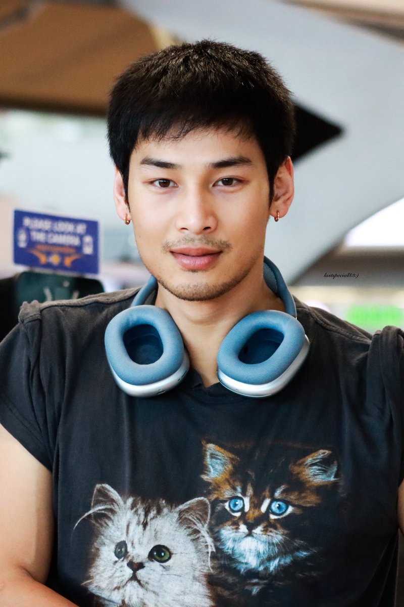 เมื่อแมวโดนแกล้ง💪🏻💛
         ——<a href="/Nnattawin1/">Nnattawin</a>  #APONattawin