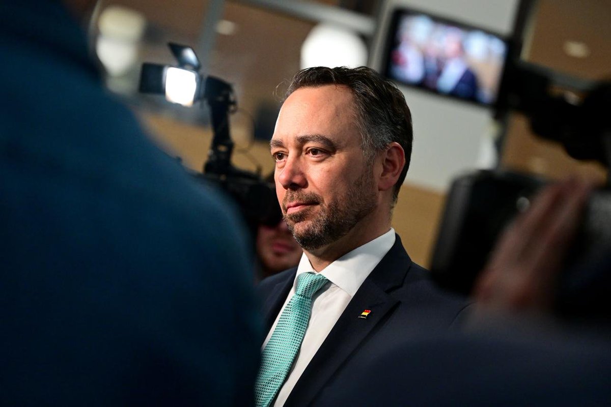 【速報】ベルギー外相、米国とイスラエルのイラン攻撃は国際法違反と表明。

マキシム・プレヴォーは事態の沈静化と外交を求め、国連が紛争の防止または解決に失敗していると警告した。