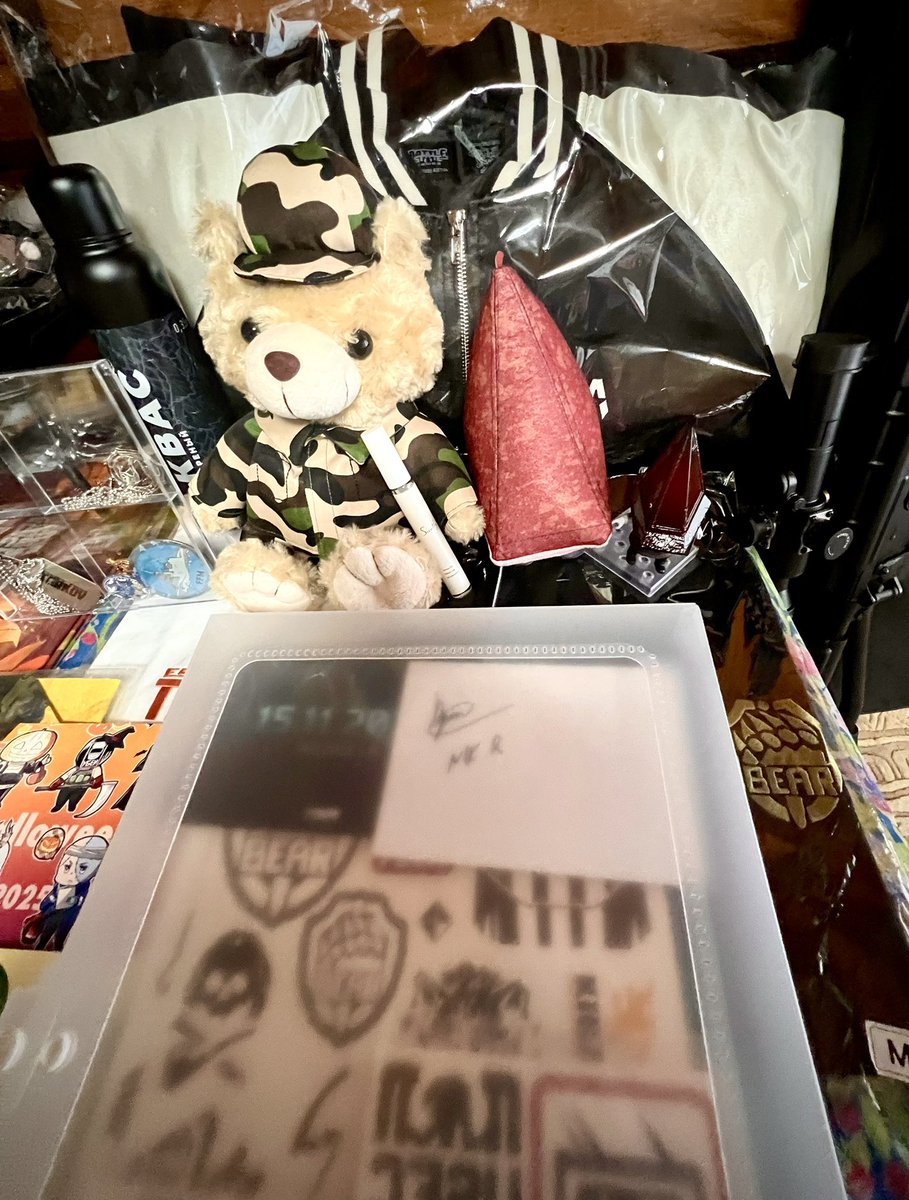 こばこ tweet media