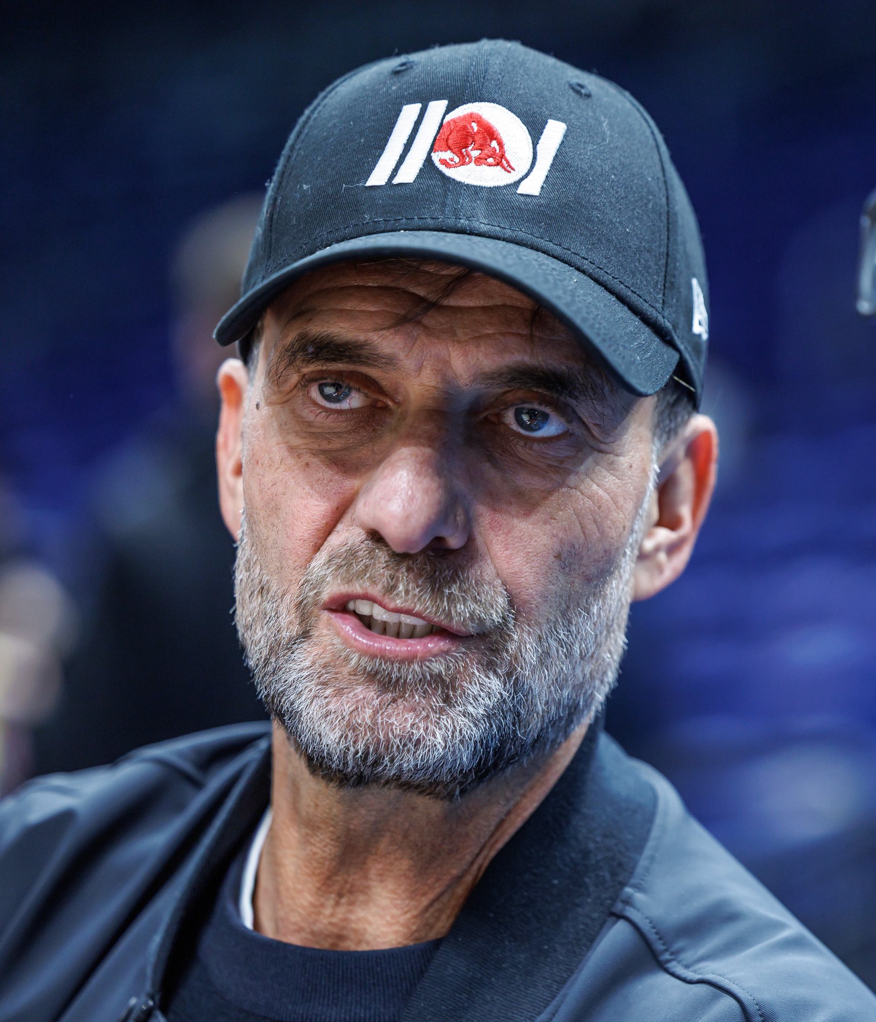 عاجل | يورغن كلوب قد يغادر منصبه كمدير كرة القدم العالمي في ريد بول. بعد 14 شهرًا من وصوله، يواجه كلوب انتقادات بسبب بعض القرارات التي اتخذها.. ومن المتوقع أن يتولى أوليفر غلاسنر المنصب في نهاية الموسم.. المصدر: Thetouchline 