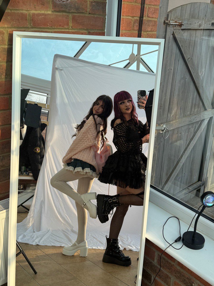 phadaliicee's tweet photo. yin to my yang fr https://t.co/3AGZiLQb68