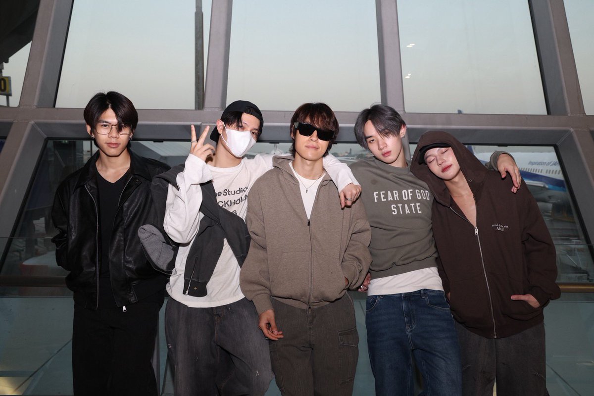 See ya in Mexico😊💕

Can’t wait to see you all — We are so excited!

#LYKNUNLEASHEDWORLDTOUR 
#LYKNTOURxMEXICOCITY
#LYKN
#RISERMUSIC
#GMMTV <a href="/LYKNofficial/">LYKN</a> <a href="/Williamjkp1/">วิลเลี่ยม จักกะปรั๊ดดดดด</a> <a href="/realxlg/">เล็_ทส์โก_อีทติ้ง</a> <a href="/nnutdan/">nnutdan</a> <a href="/hongshihoshi03/">ฮงชิโฮชิ</a> <a href="/TuiChayatorn/">เอม.ตุ้ยยยย 🤏🏻</a>