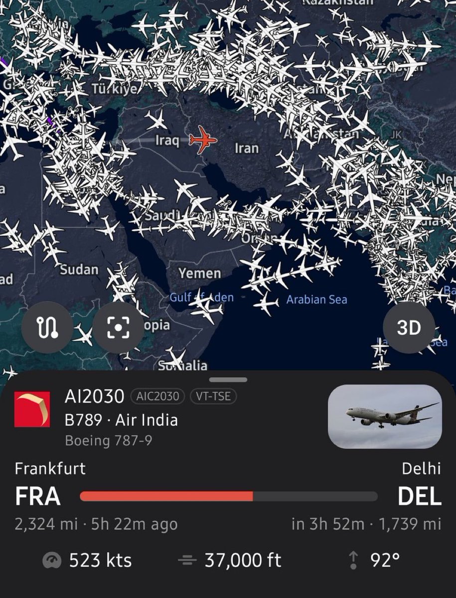 Air India Aura be like - Girna hota to takeoff ke time hi Gir jata ab to kisi me dum nahi hai