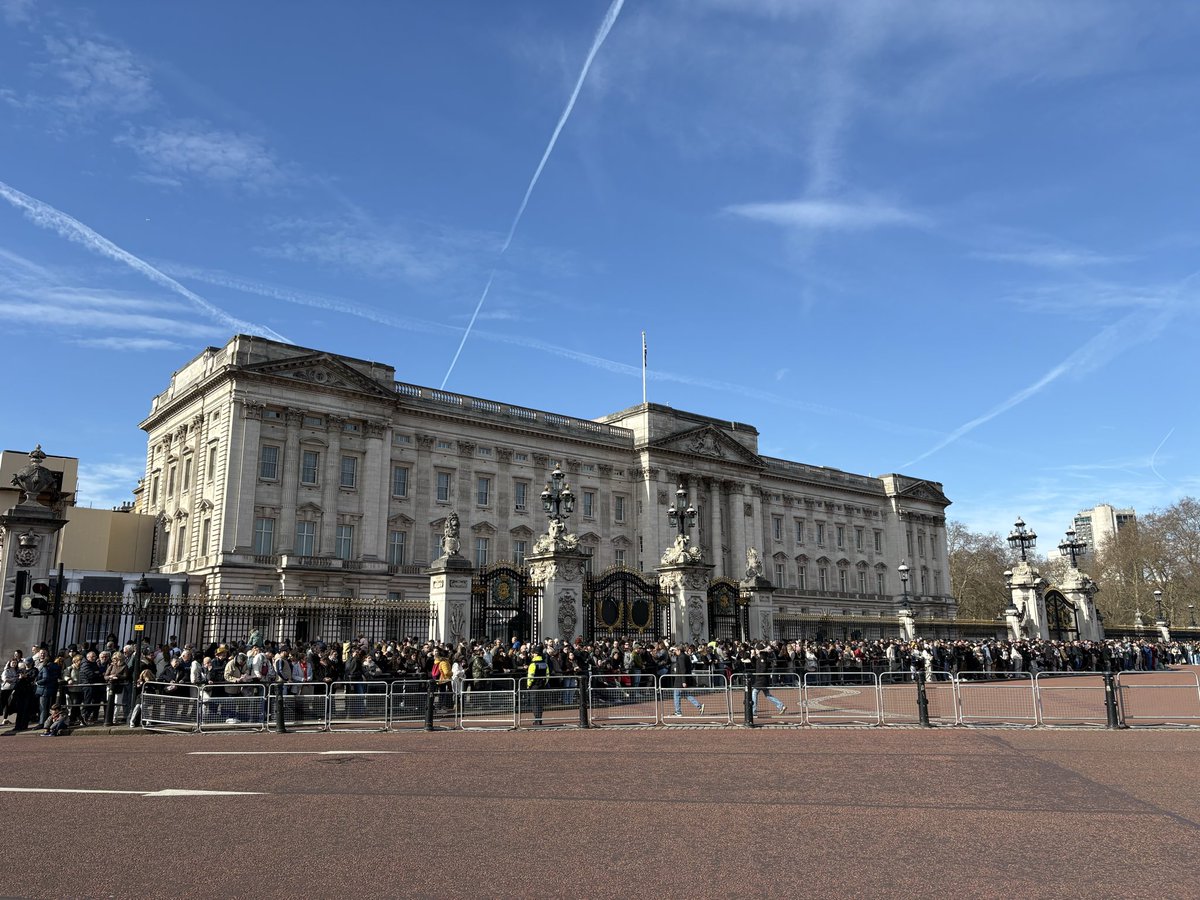 さえき tweet media